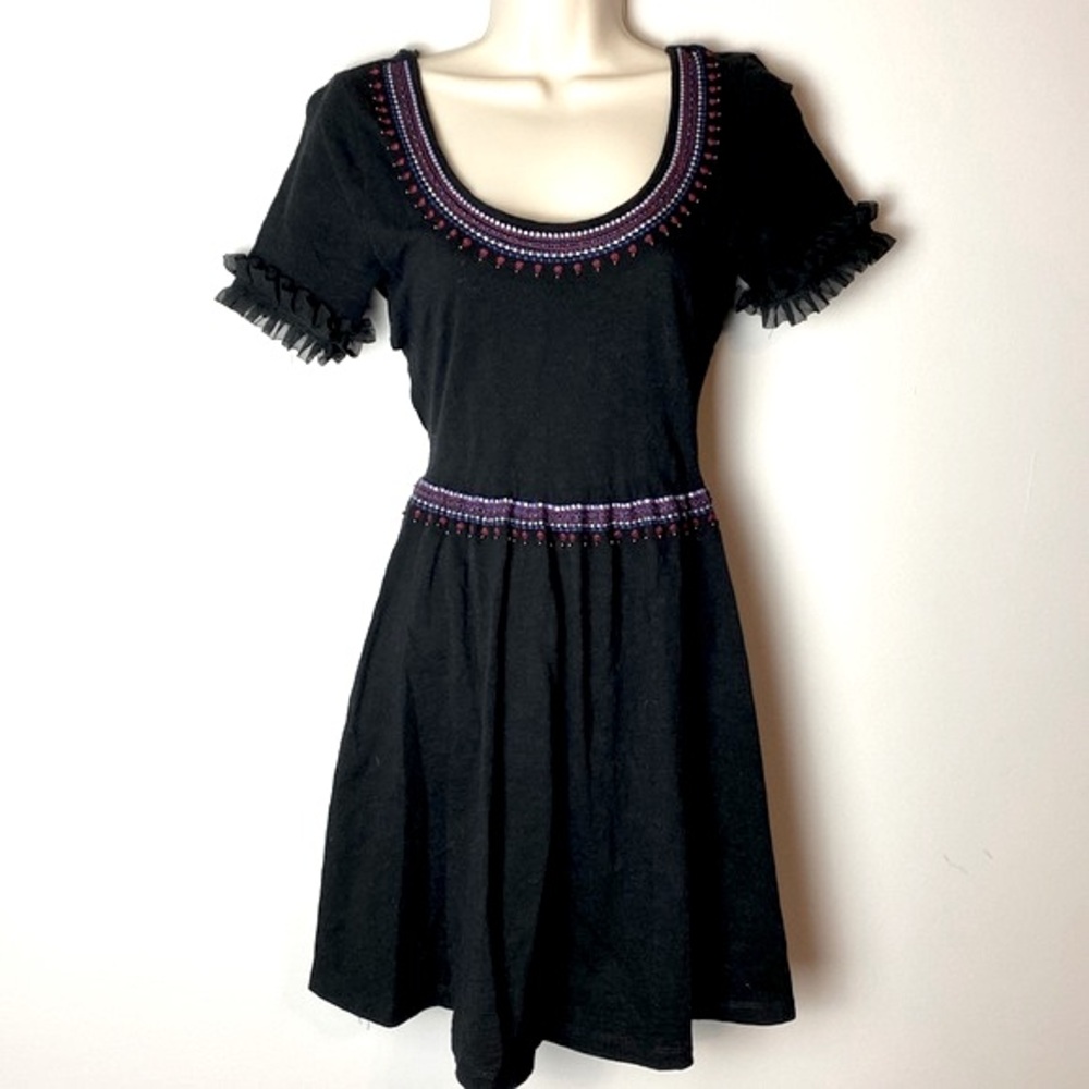 Forever 21 Women’s Dress Black embroidered  open cross back Size S